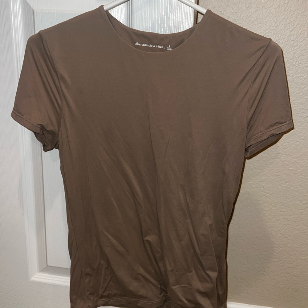 Abercrombie & Fitch Men's Taupe Short Sleeve Tee